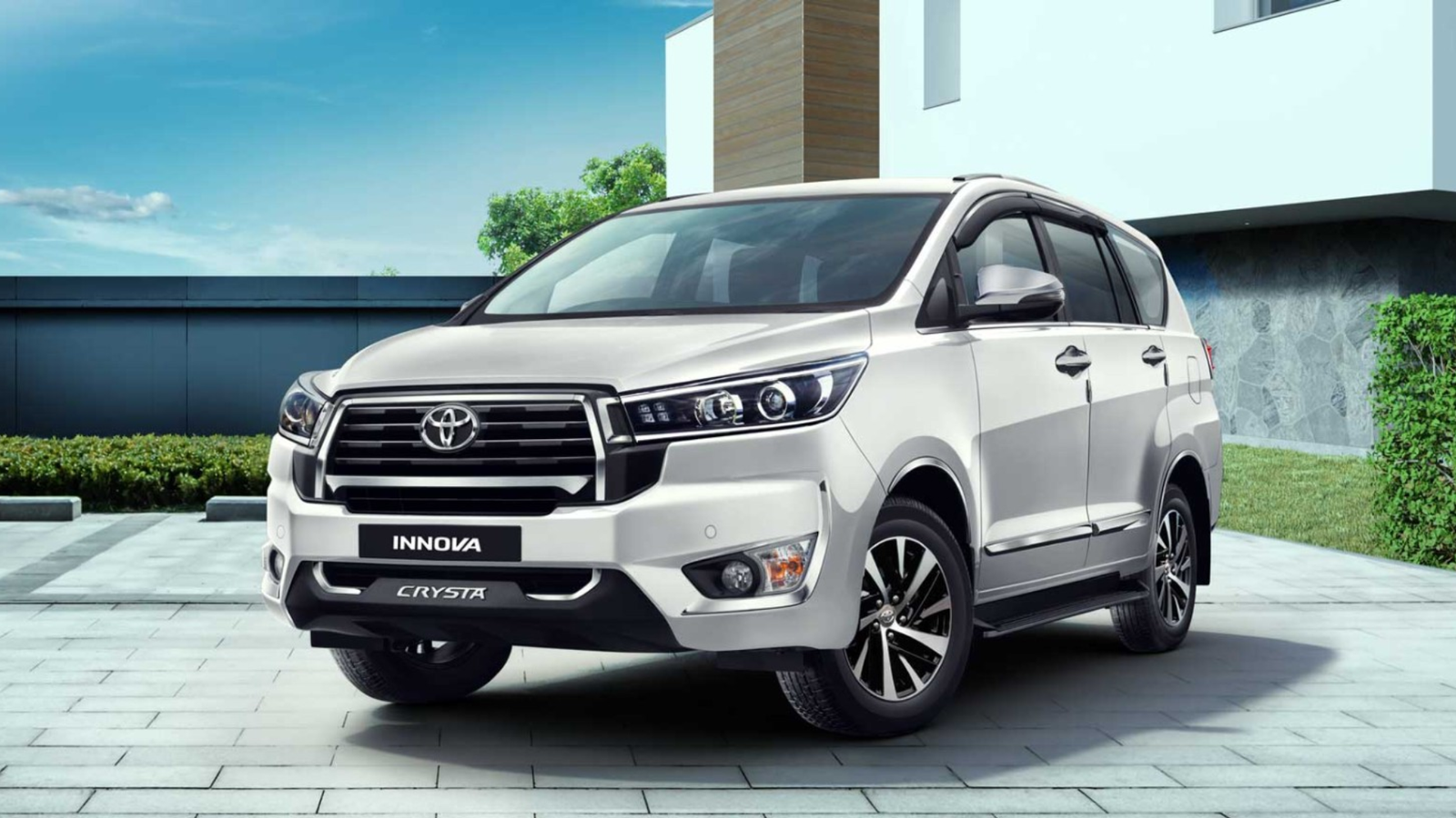 Toyota Innova Crysta 2025